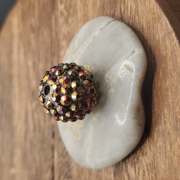 Geode sparkle disco‎ ball charm - Picture 1 of 2